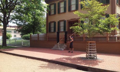 lincoln-home-tour-springfield-illinois-18-july-2016-christopher-in-front-of-lincoln-home2